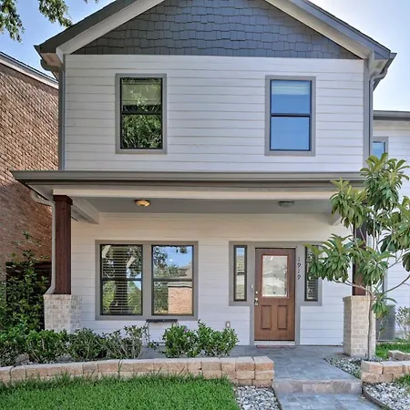 Spacious Houston Home About 16 Mi To Nrg Stadium!